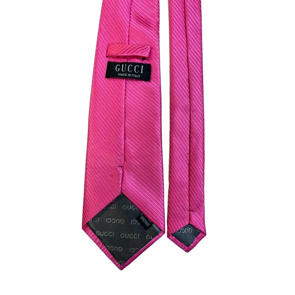 GUCCI‎ Men's Necktie Bright Pink Textured Silk 4' x 59